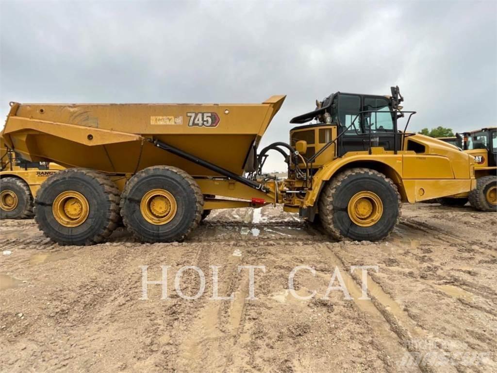CAT 745 Kĺbové nákladné autá