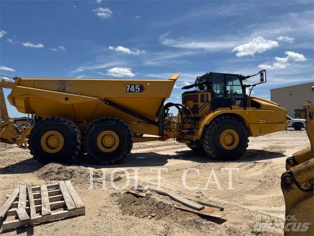 CAT 745 Kĺbové nákladné autá