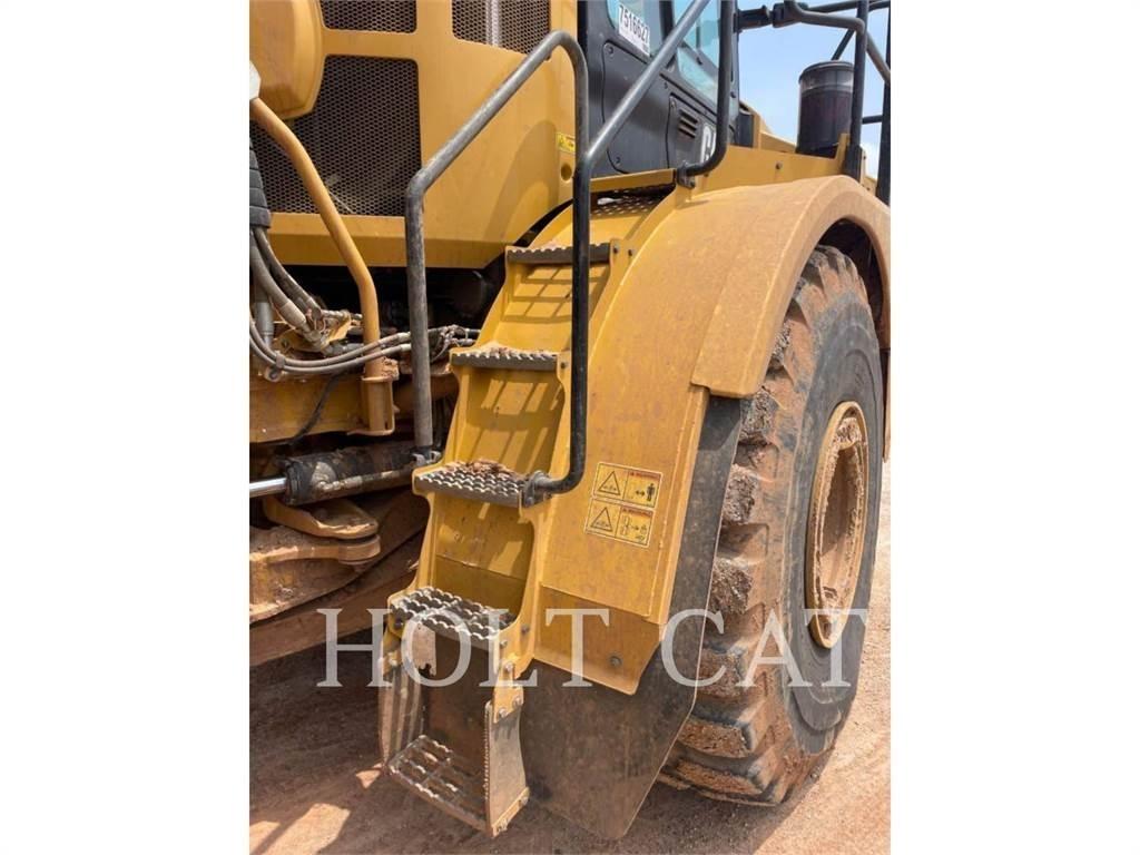 CAT 745 Kĺbové nákladné autá
