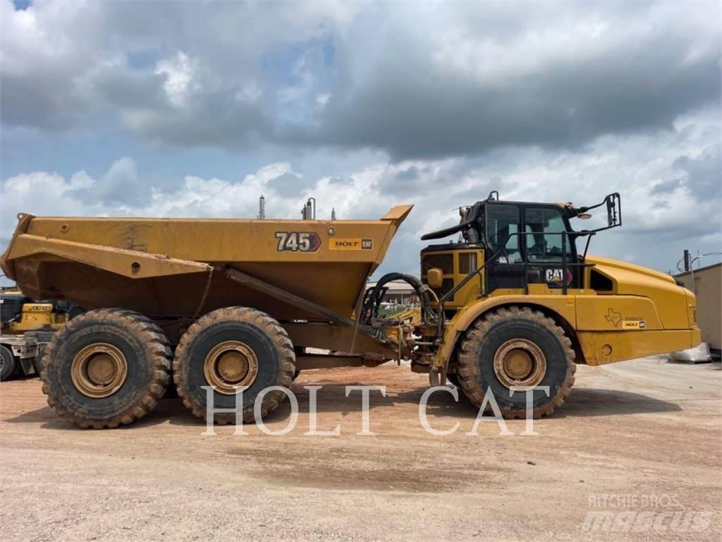 CAT 745 Kĺbové nákladné autá