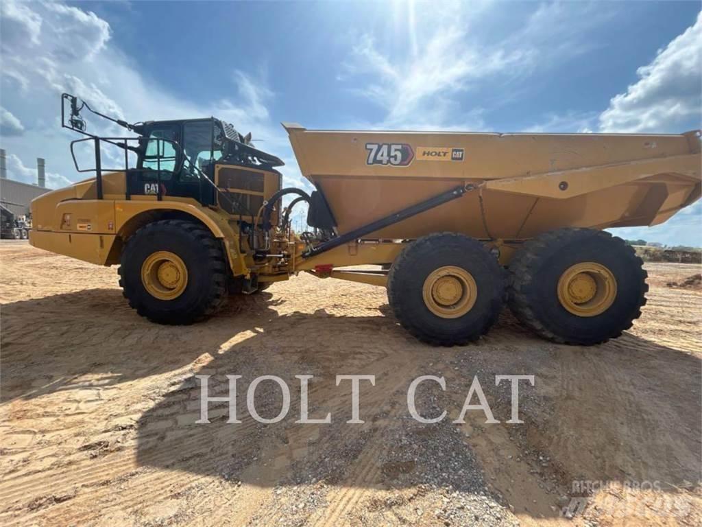 CAT 745 Kĺbové nákladné autá