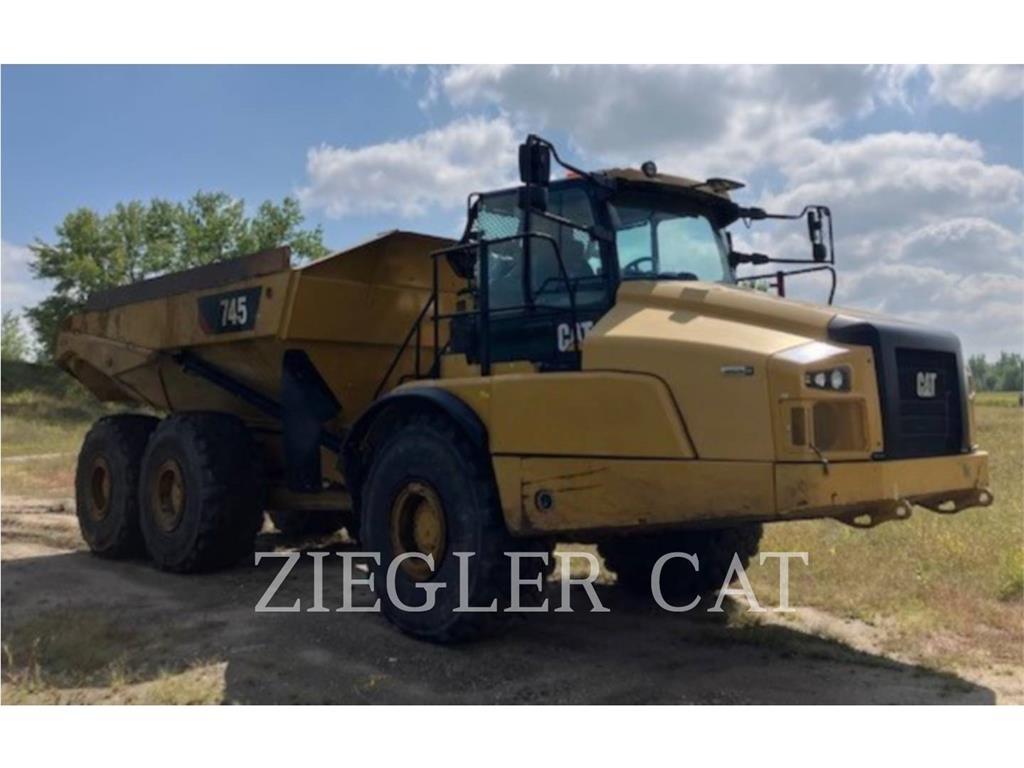 CAT 745 Kĺbové nákladné autá