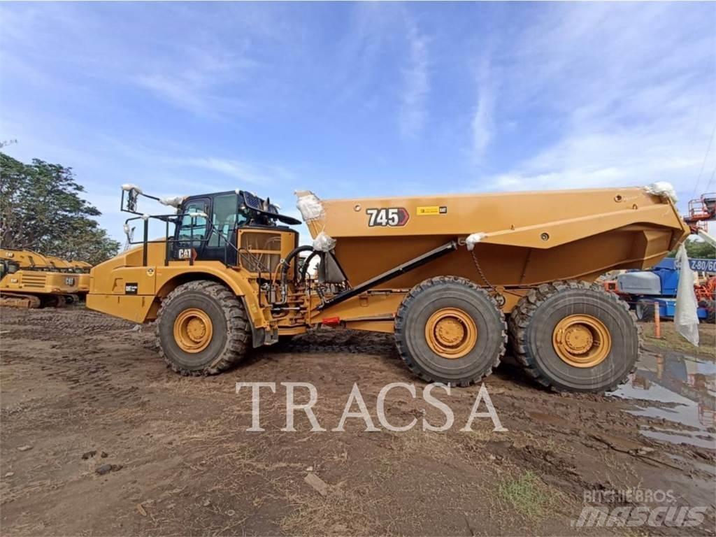 CAT 745 Kĺbové nákladné autá