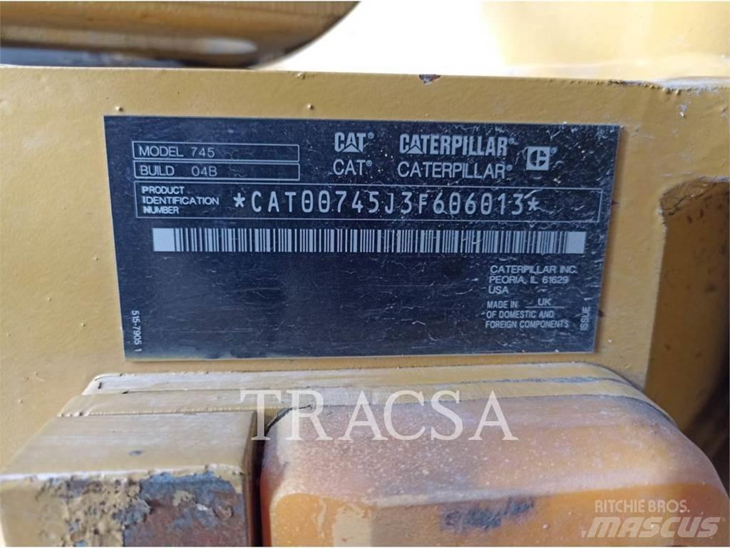 CAT 745 Kĺbové nákladné autá