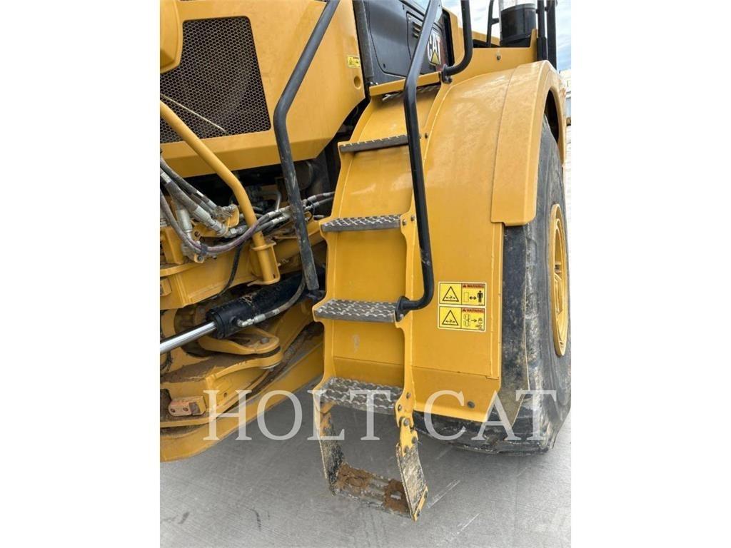 CAT 745 Kĺbové nákladné autá