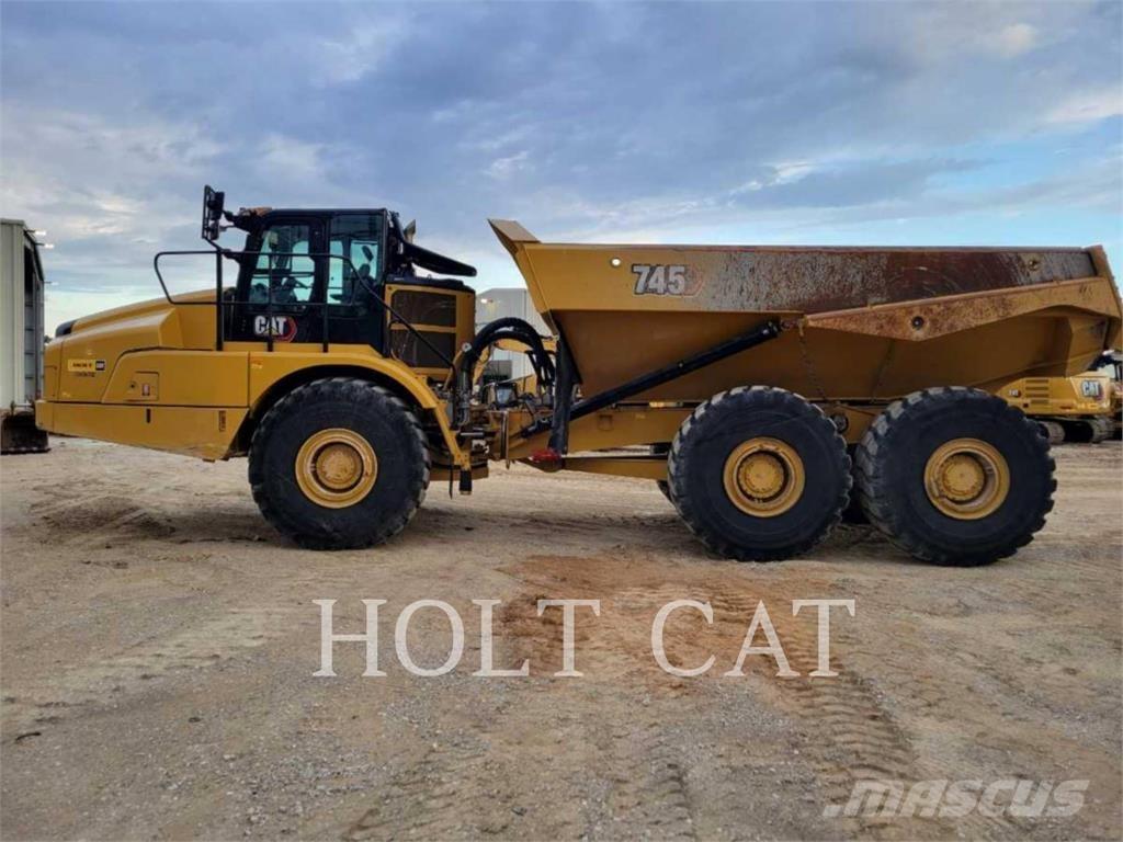 CAT 745 Kĺbové nákladné autá