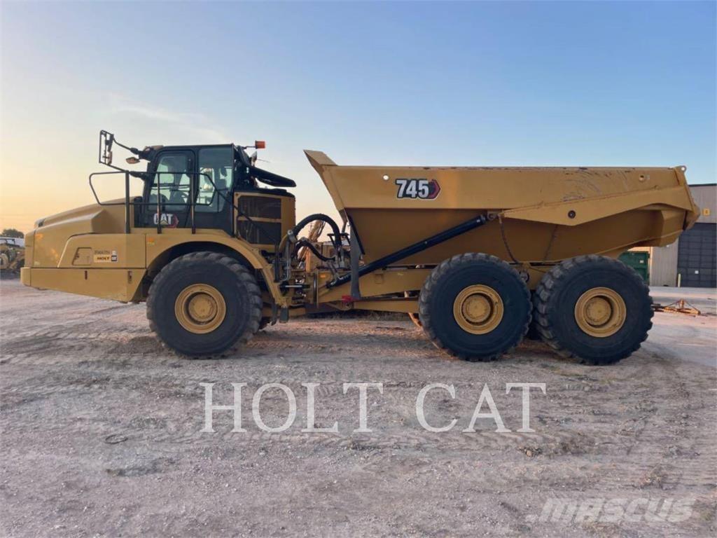 CAT 745 Kĺbové nákladné autá