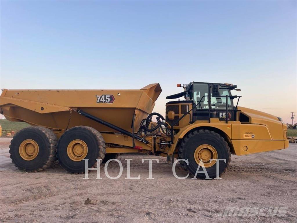 CAT 745 Kĺbové nákladné autá
