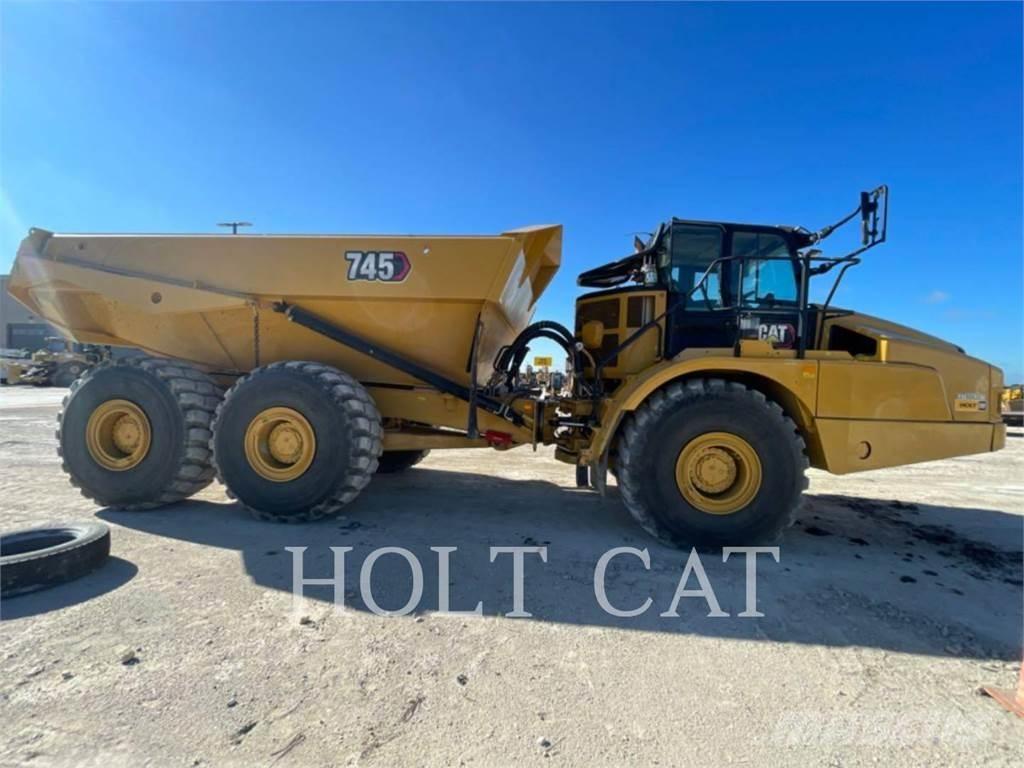 CAT 745 Kĺbové nákladné autá