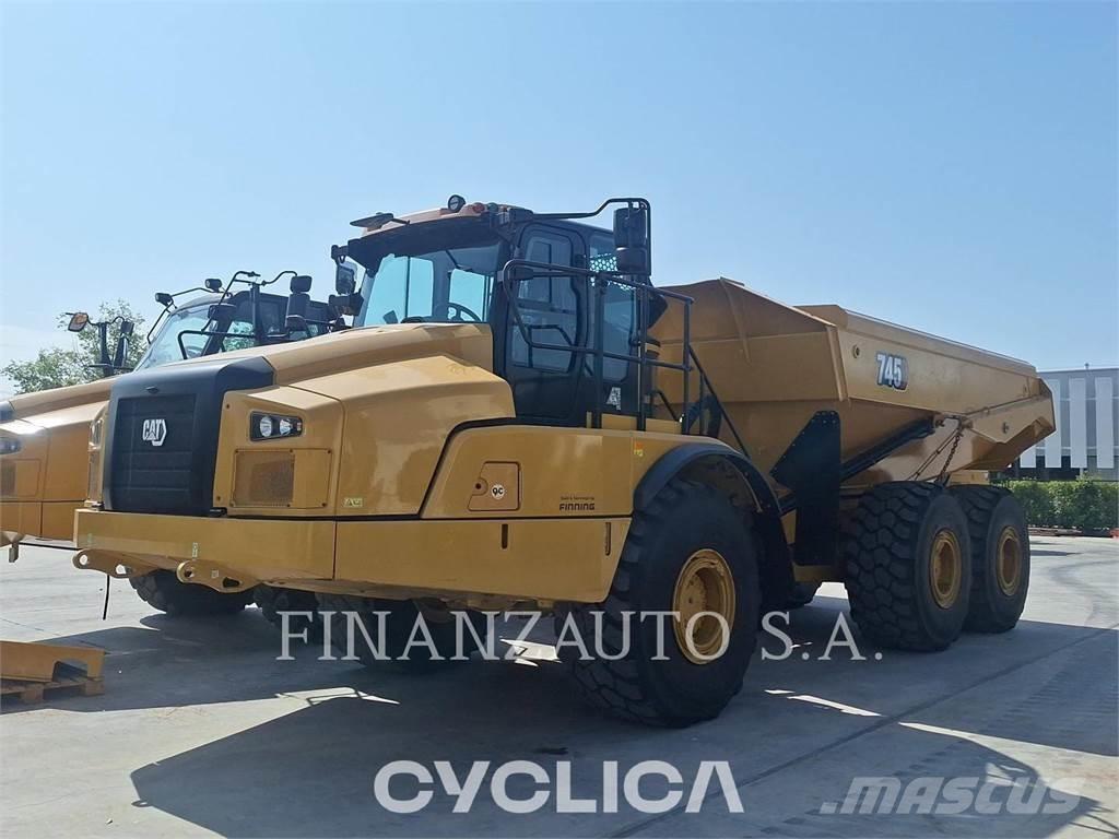 CAT 745 Kĺbové nákladné autá
