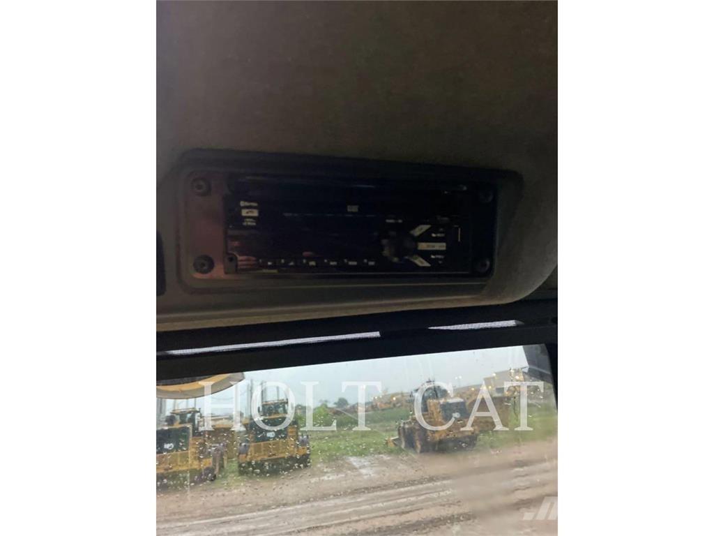 CAT 745 Kĺbové nákladné autá