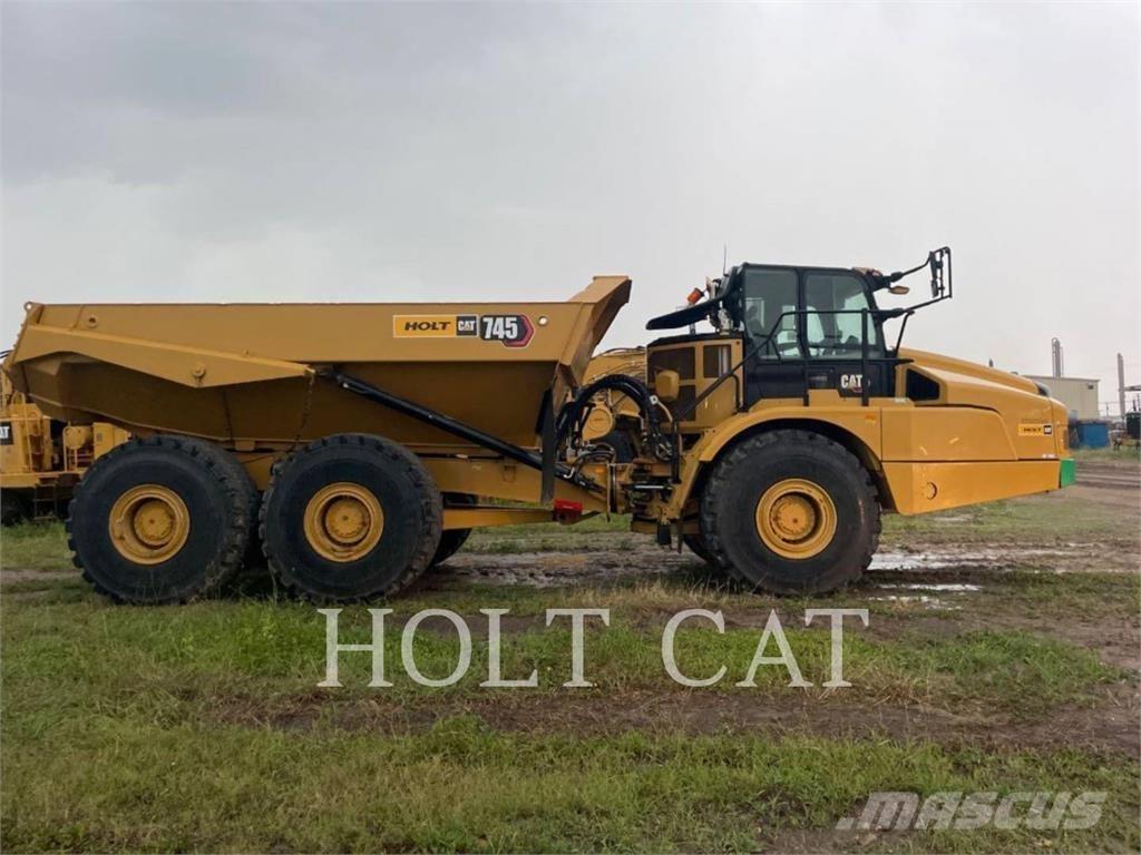CAT 745 Kĺbové nákladné autá