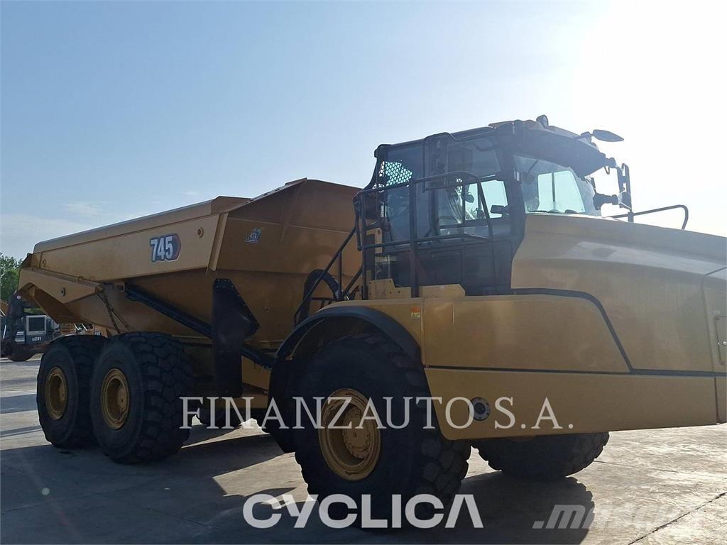 CAT 745 Kĺbové nákladné autá