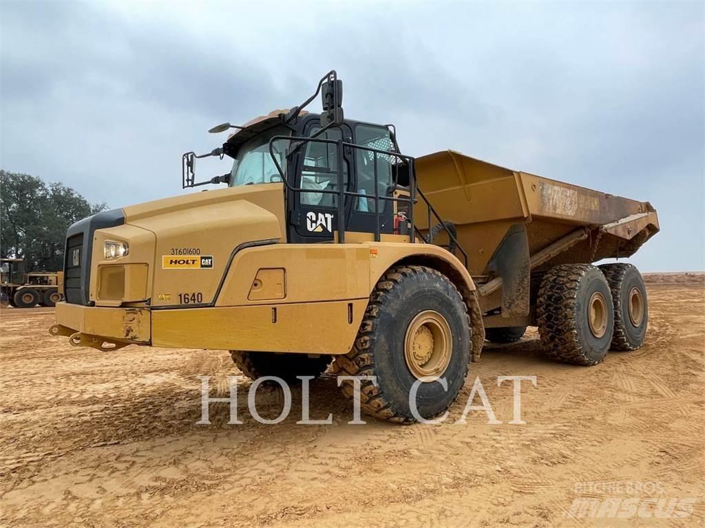 CAT 745-04 Kĺbové nákladné autá