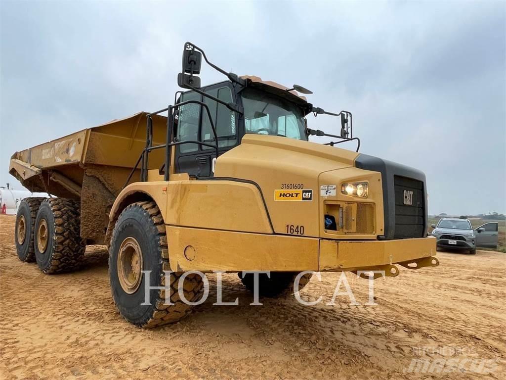CAT 745-04 Kĺbové nákladné autá