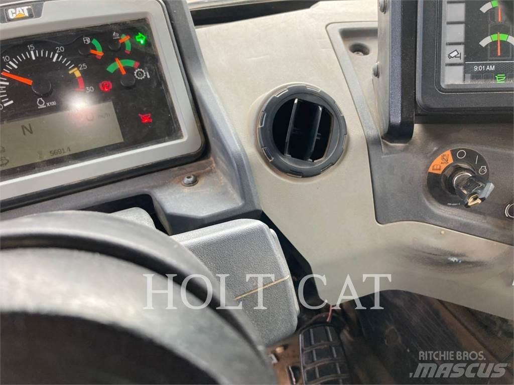 CAT 745-04 Kĺbové nákladné autá