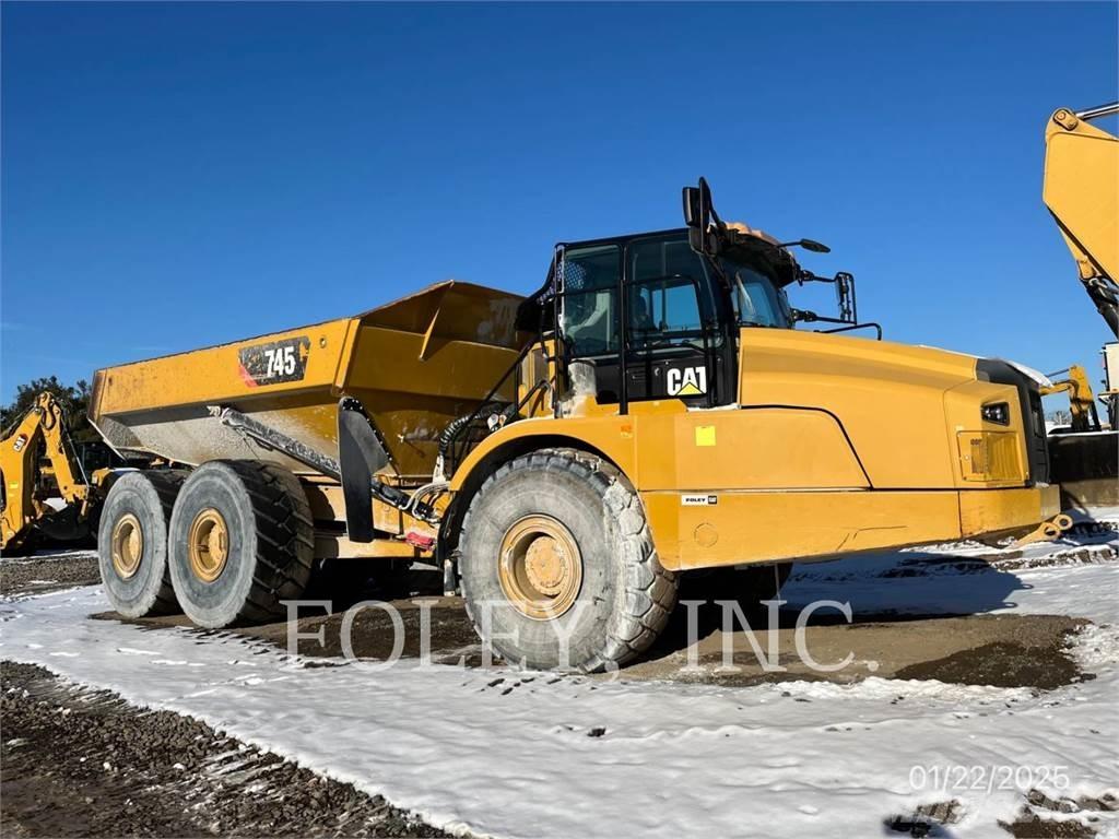 CAT 745-04 Kĺbové nákladné autá