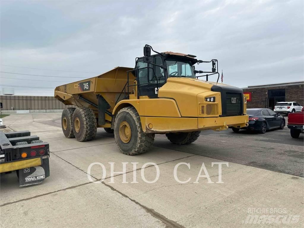 CAT 745-04 Kĺbové nákladné autá