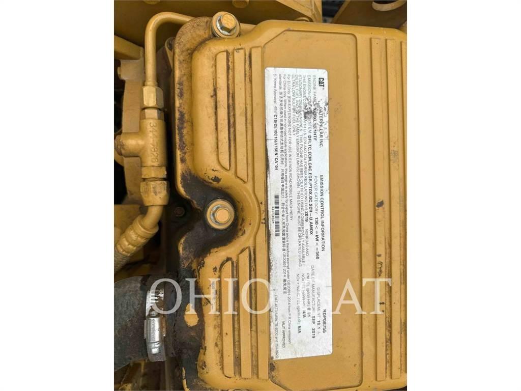 CAT 745-04 Kĺbové nákladné autá
