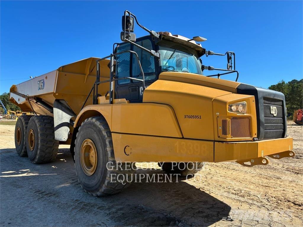 CAT 745-04 Kĺbové nákladné autá