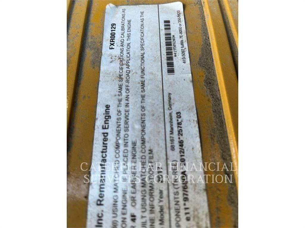 CAT 745-04A Kĺbové nákladné autá