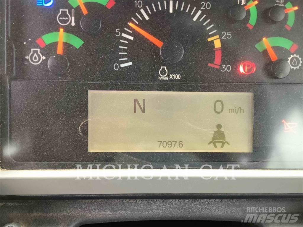 CAT 745 T Kĺbové nákladné autá