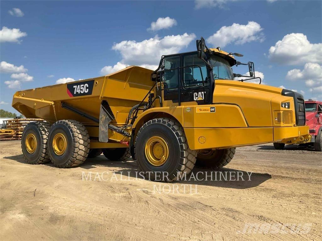 CAT 745 T Kĺbové nákladné autá