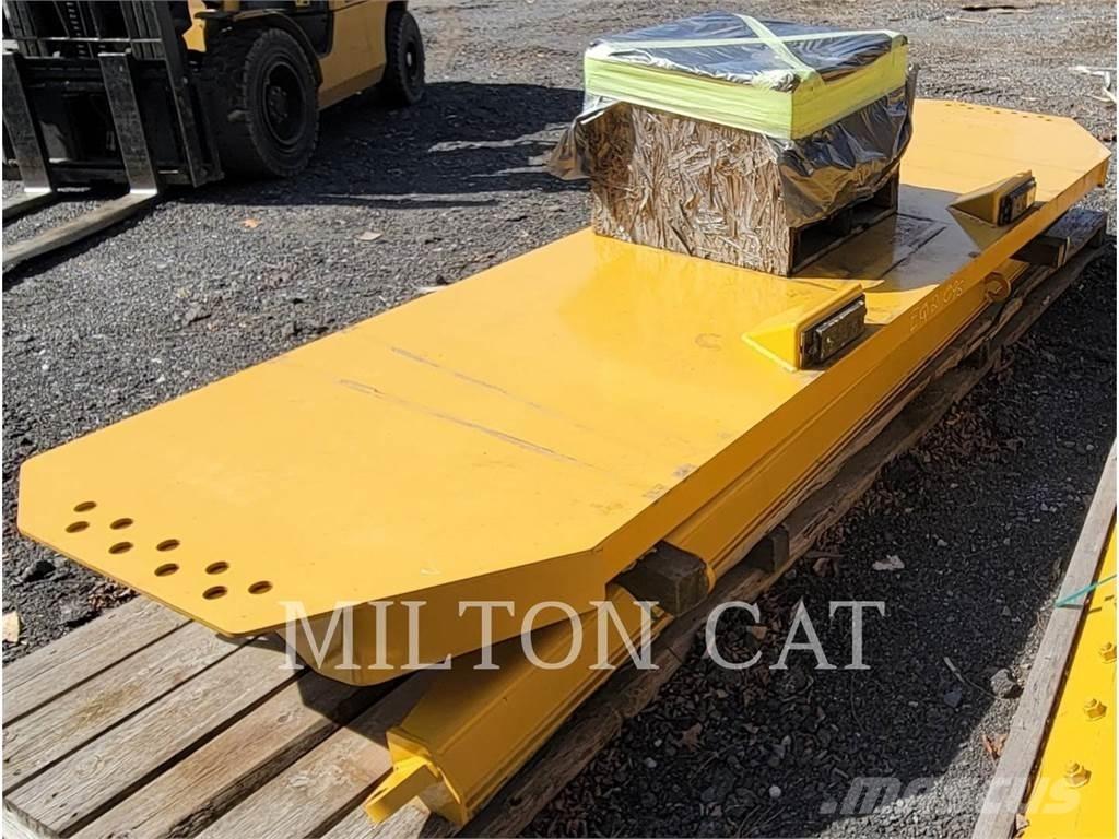 CAT 745 TAILGATE Podvozky a zavesenie kolies