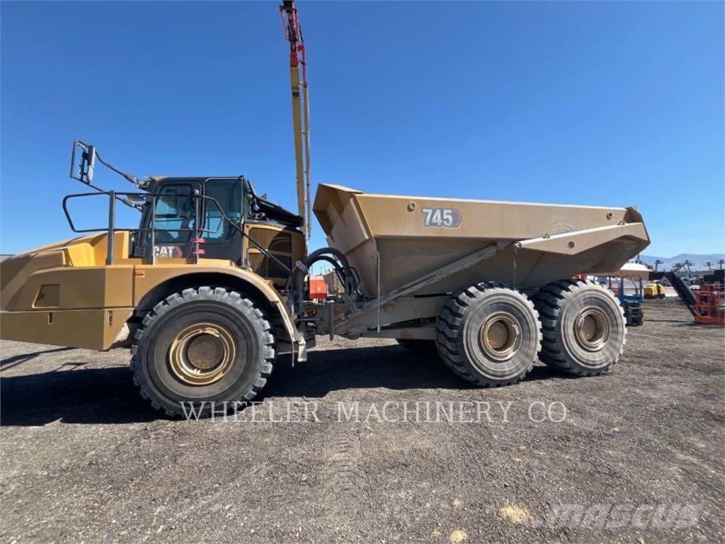 CAT 745 TG Kĺbové nákladné autá