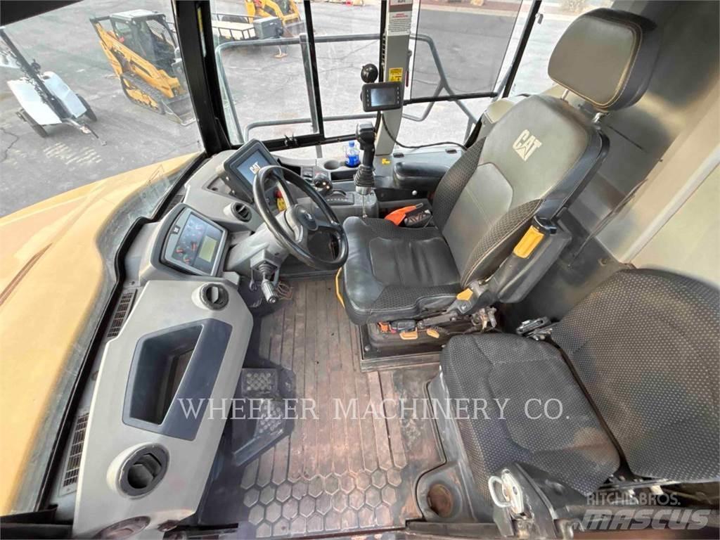 CAT 745 W/PAN Kĺbové nákladné autá