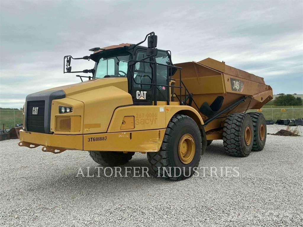 CAT 74504 Kĺbové nákladné autá