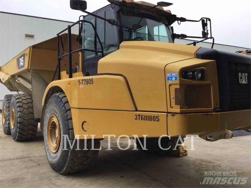 CAT 74504 Kĺbové nákladné autá