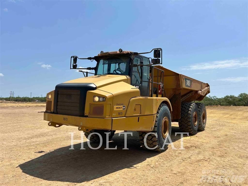 CAT 74504 Kĺbové nákladné autá