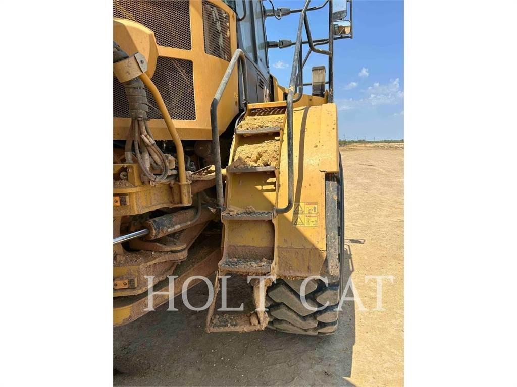 CAT 74504 Kĺbové nákladné autá