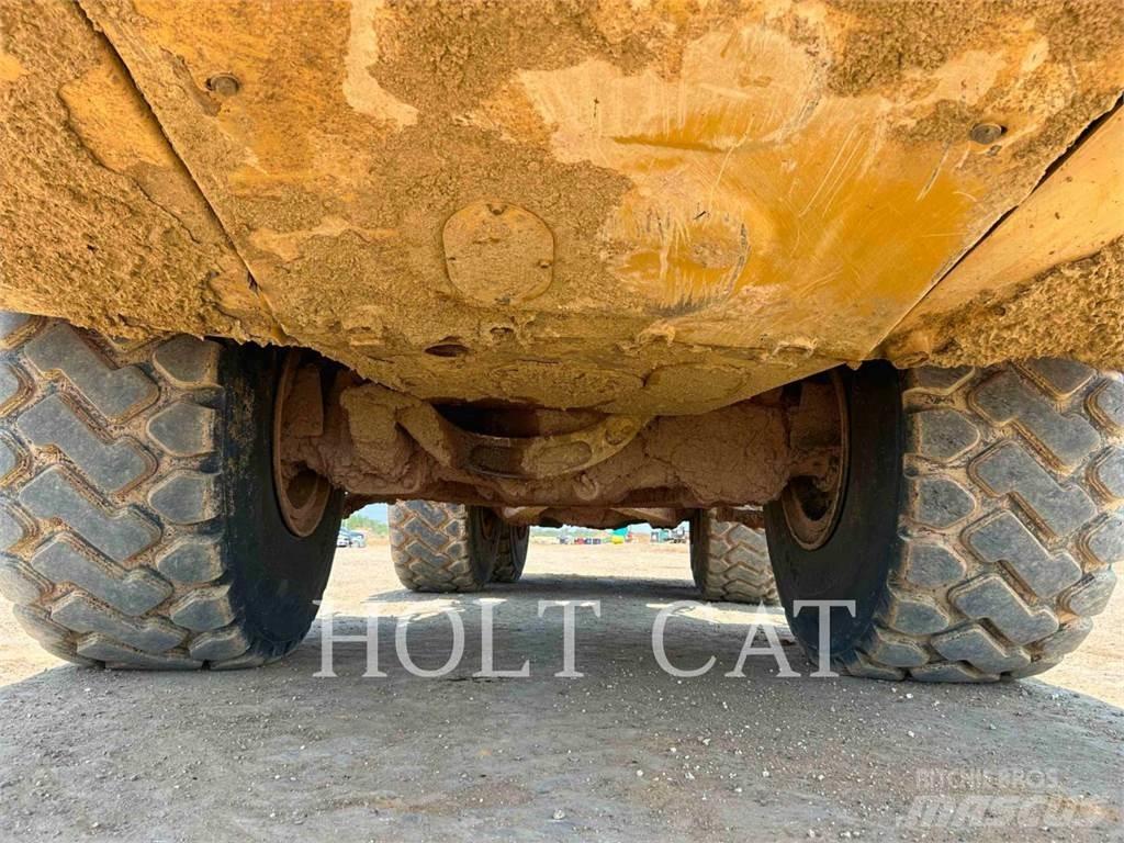 CAT 74504 Kĺbové nákladné autá