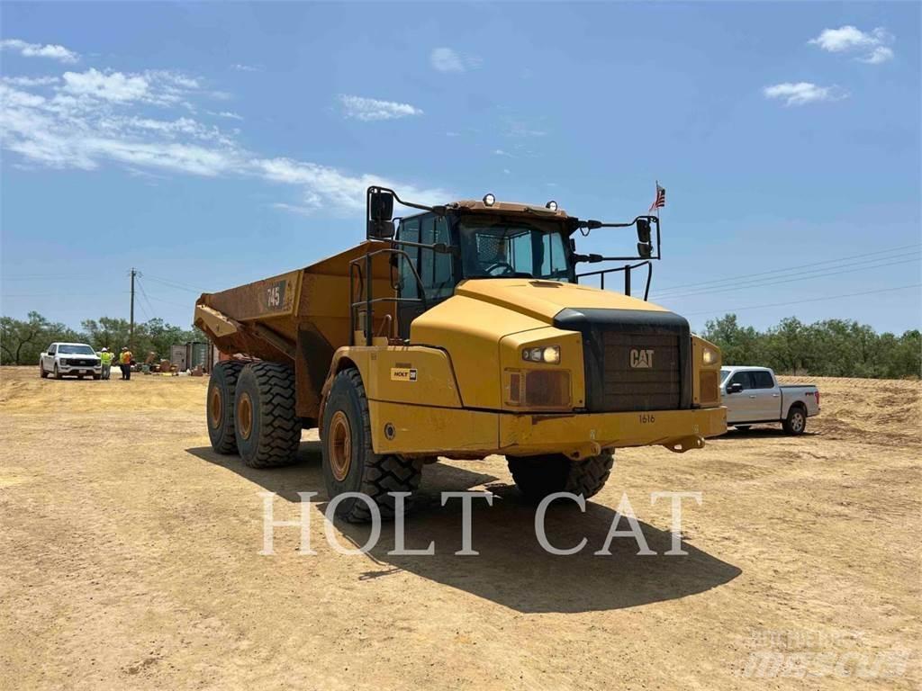 CAT 74504 Kĺbové nákladné autá