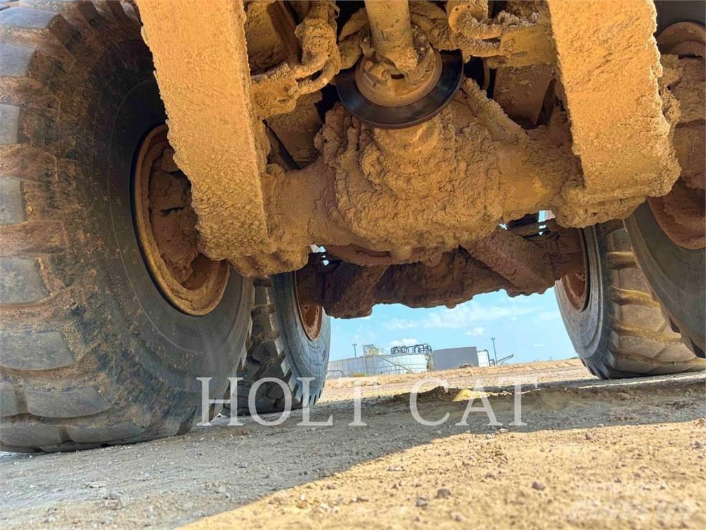 CAT 74504 Kĺbové nákladné autá