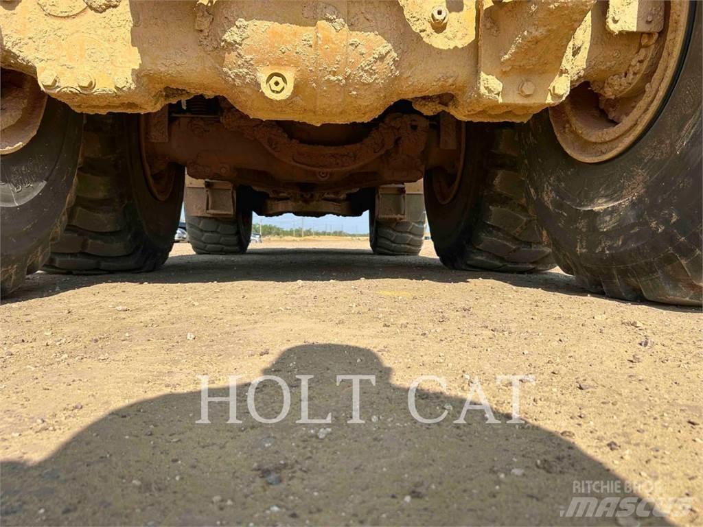 CAT 74504 Kĺbové nákladné autá