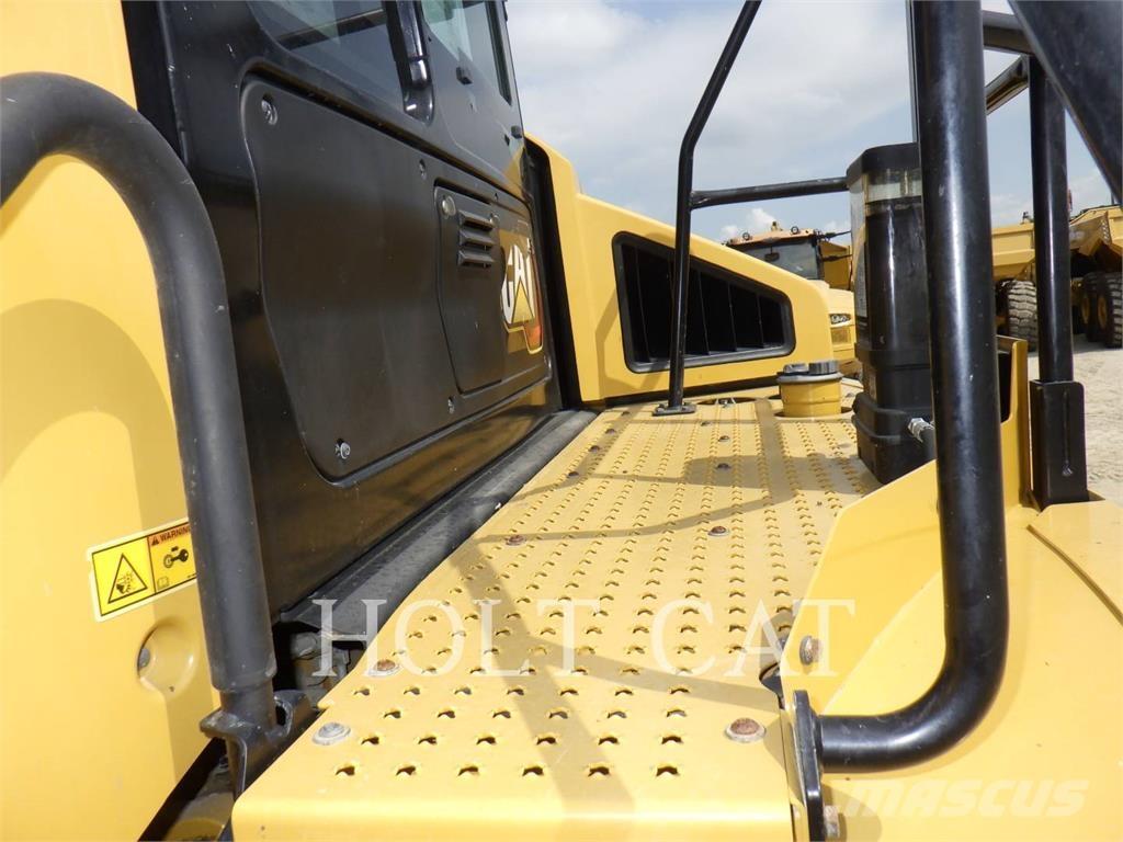 CAT 74504 Kĺbové nákladné autá