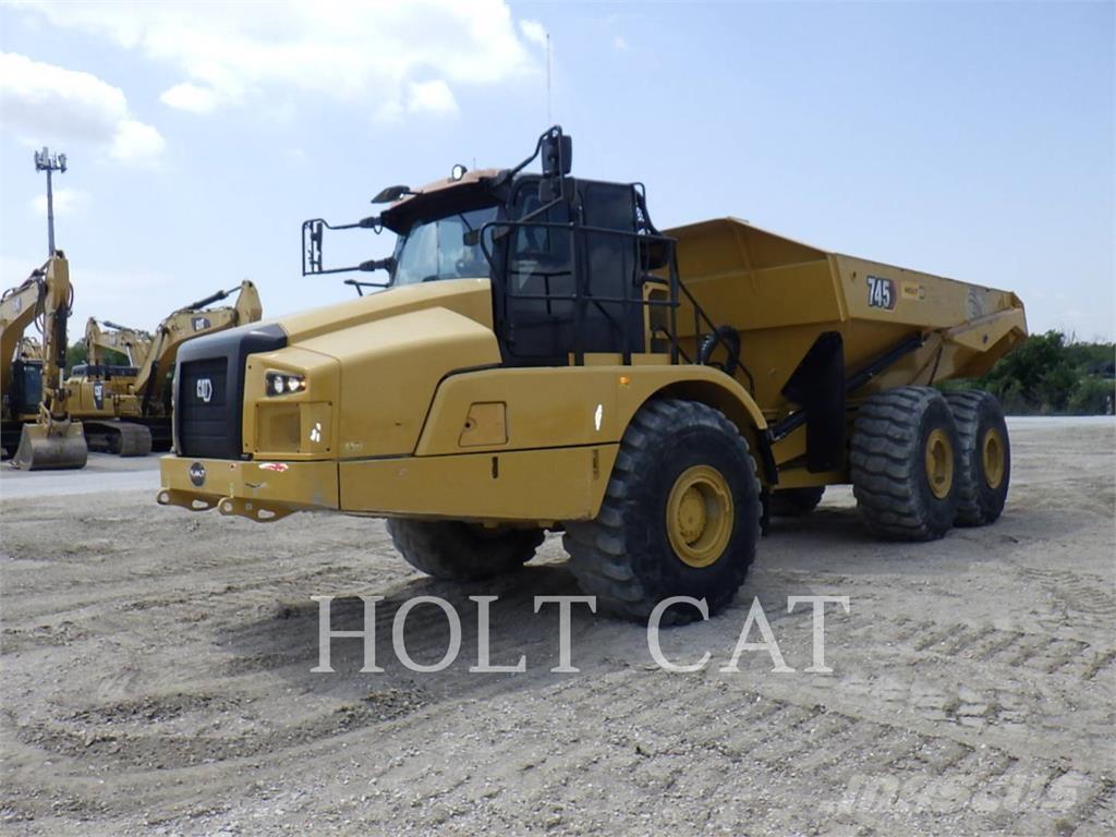 CAT 74504 Kĺbové nákladné autá