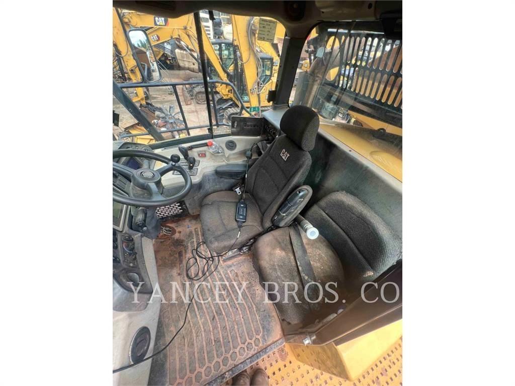 CAT 745C Kĺbové nákladné autá
