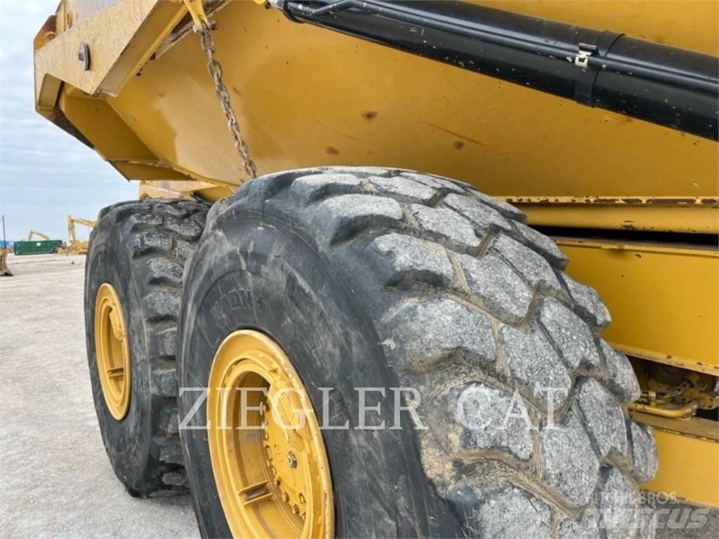 CAT 745C Kĺbové nákladné autá