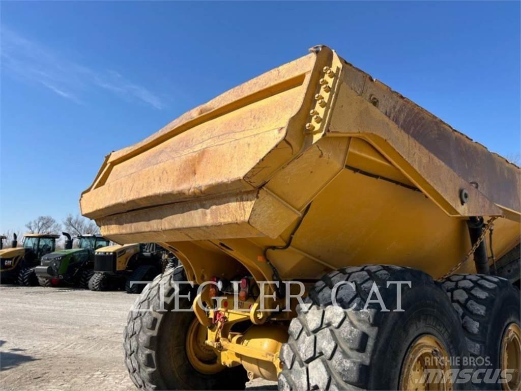 CAT 745C Kĺbové nákladné autá