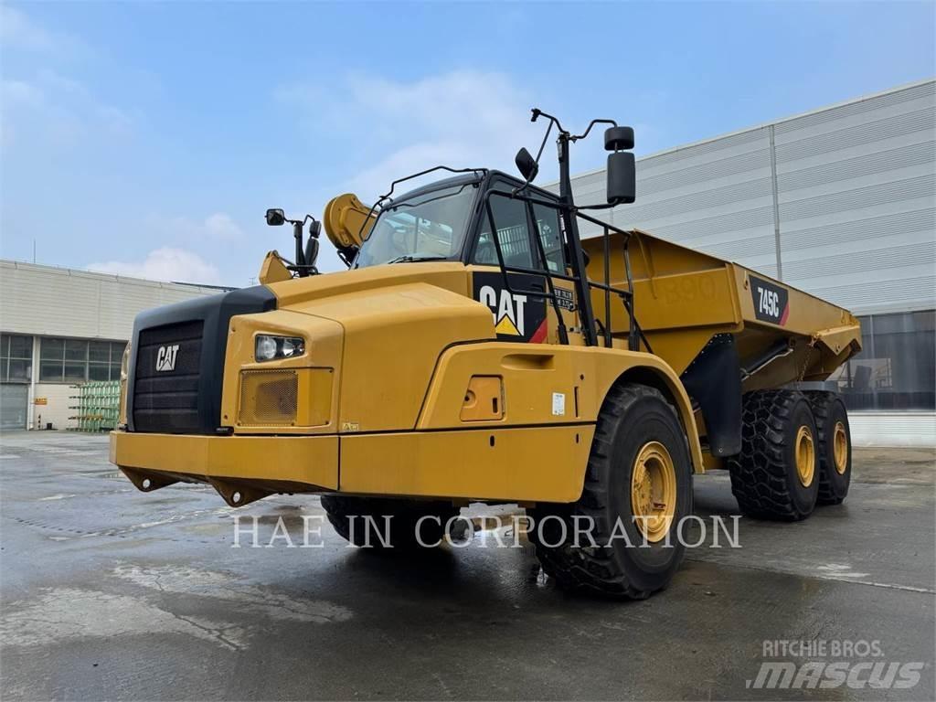 CAT 745C Kĺbové nákladné autá