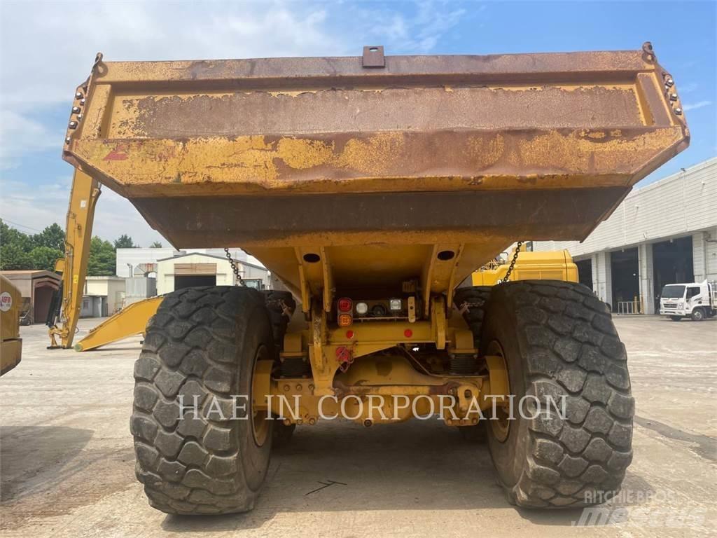 CAT 745C Kĺbové nákladné autá