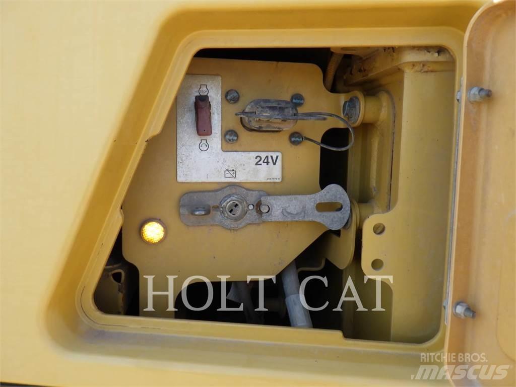 CAT 745C Kĺbové nákladné autá