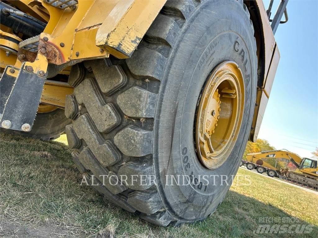 CAT 745C Kĺbové nákladné autá