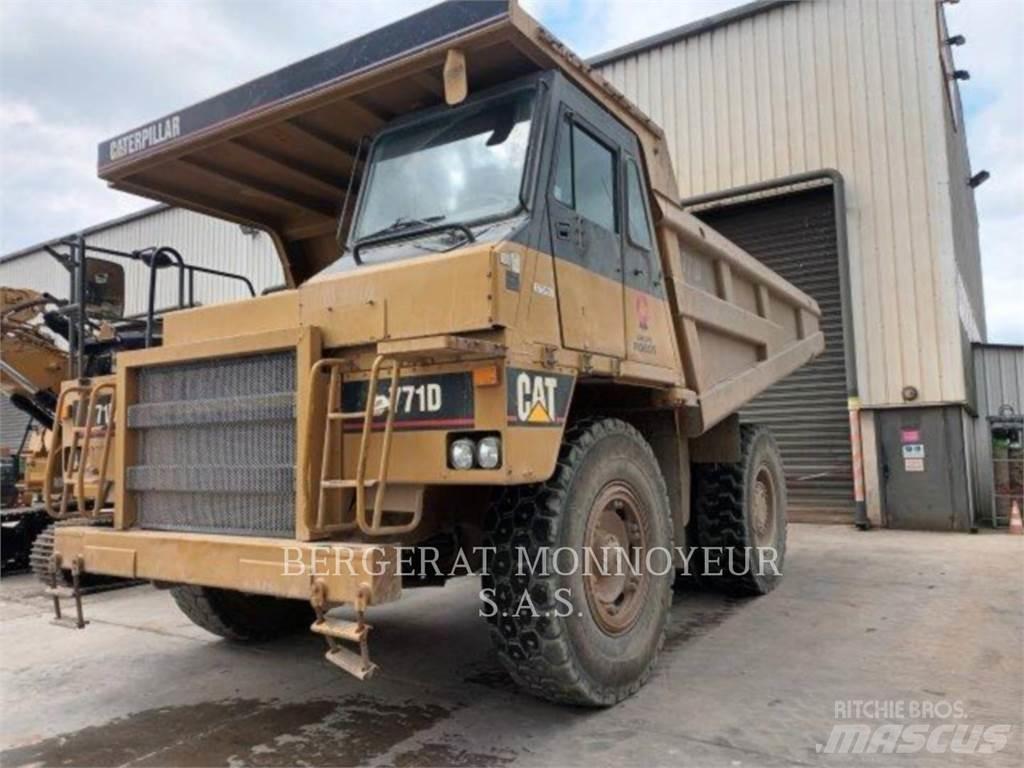 CAT 771D Kĺbové nákladné autá