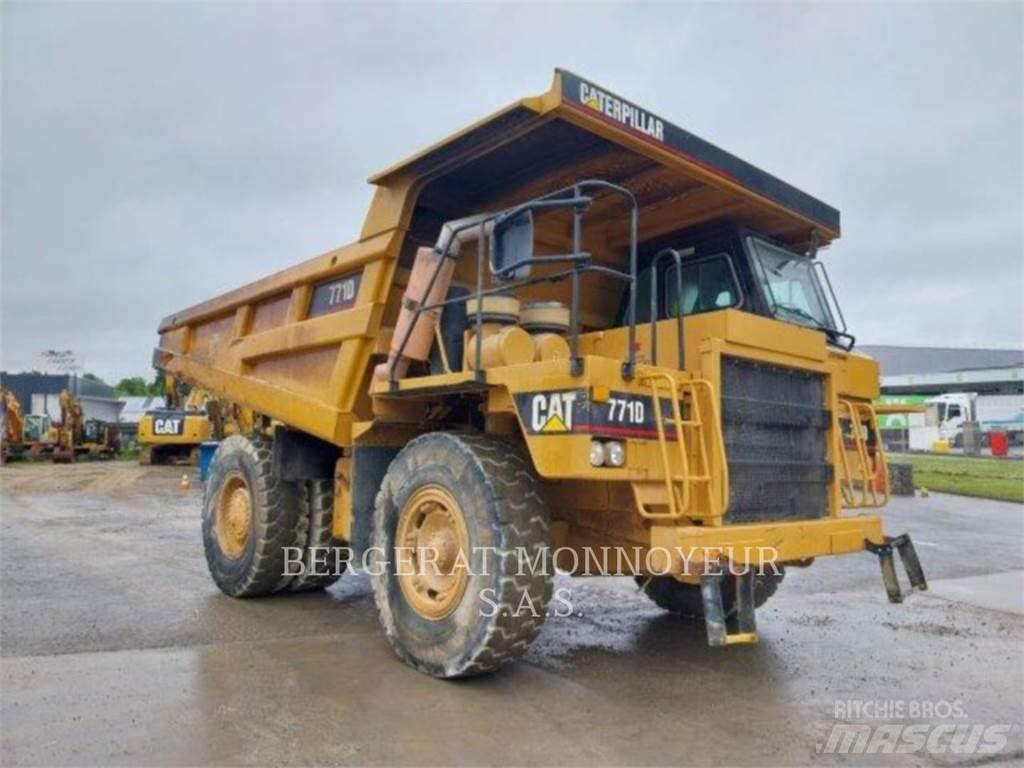 CAT 771D Kĺbové nákladné autá