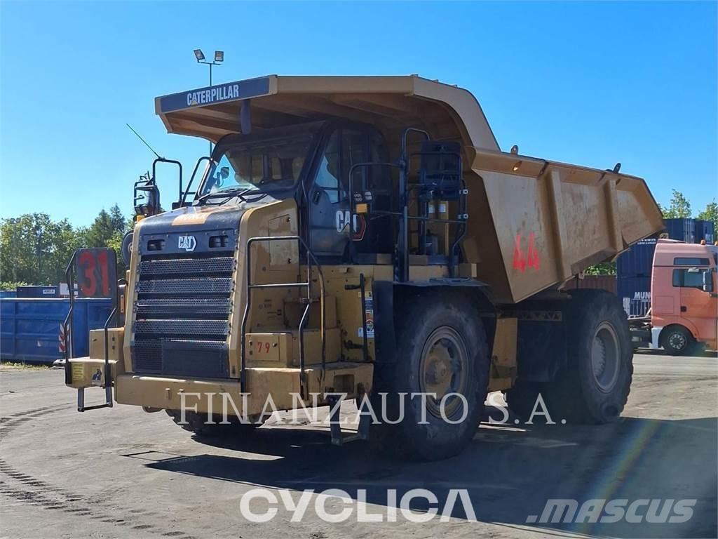 CAT 772G Kĺbové nákladné autá